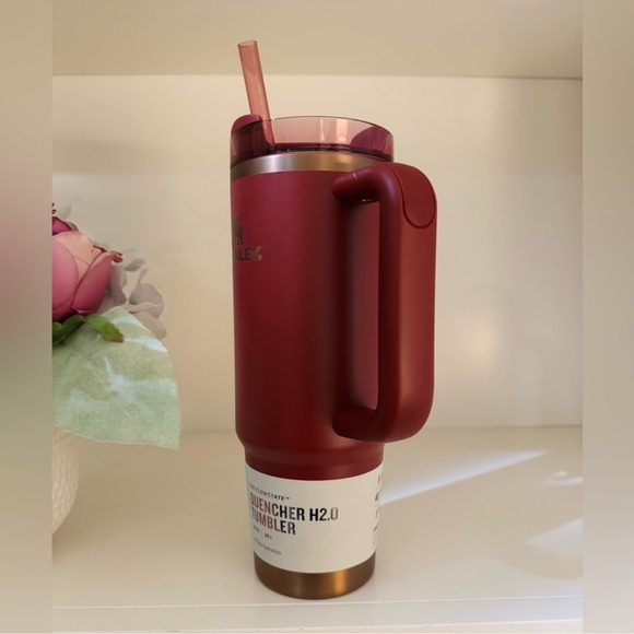 🎉LAST PIECE🎉Stanley 30oz. Quencher H2.0 FlowState Tumbler Glided Pomegranate - Picture 6 of 11